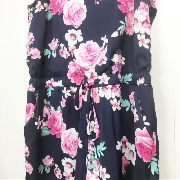 She + Sky Navy floral Racerback keyhole romper 530 - Picture 4 of 8
